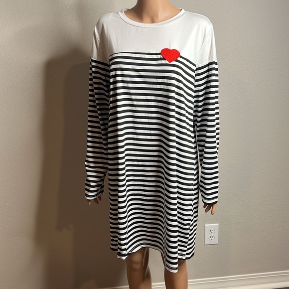 Shein Curve Striped Long-Sleeve Dress with Red Heart Accent, Size 2XL nwot - Picture 3 of 8